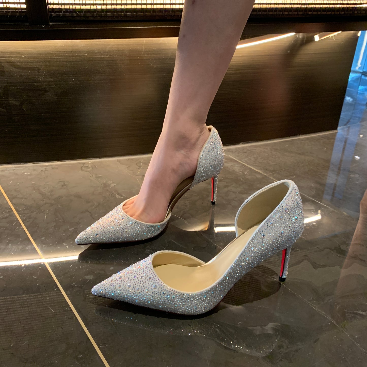 2024 Sexy Custom Color Diamonds Bling Pointed Toe High Heel Pumps Shoes Wedding Shoes